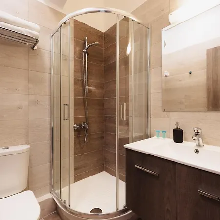 Kalisun Pool House By Georgalas