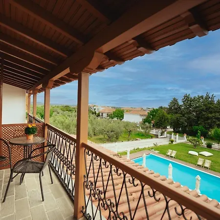 Konukevi Kalisun Pool House By Georgalas Nea Kallikrateia