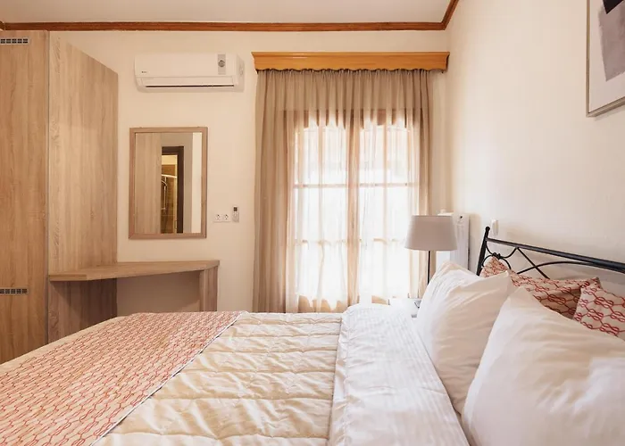 Kalisun Pool House By Georgalas Nea Kallikrateia